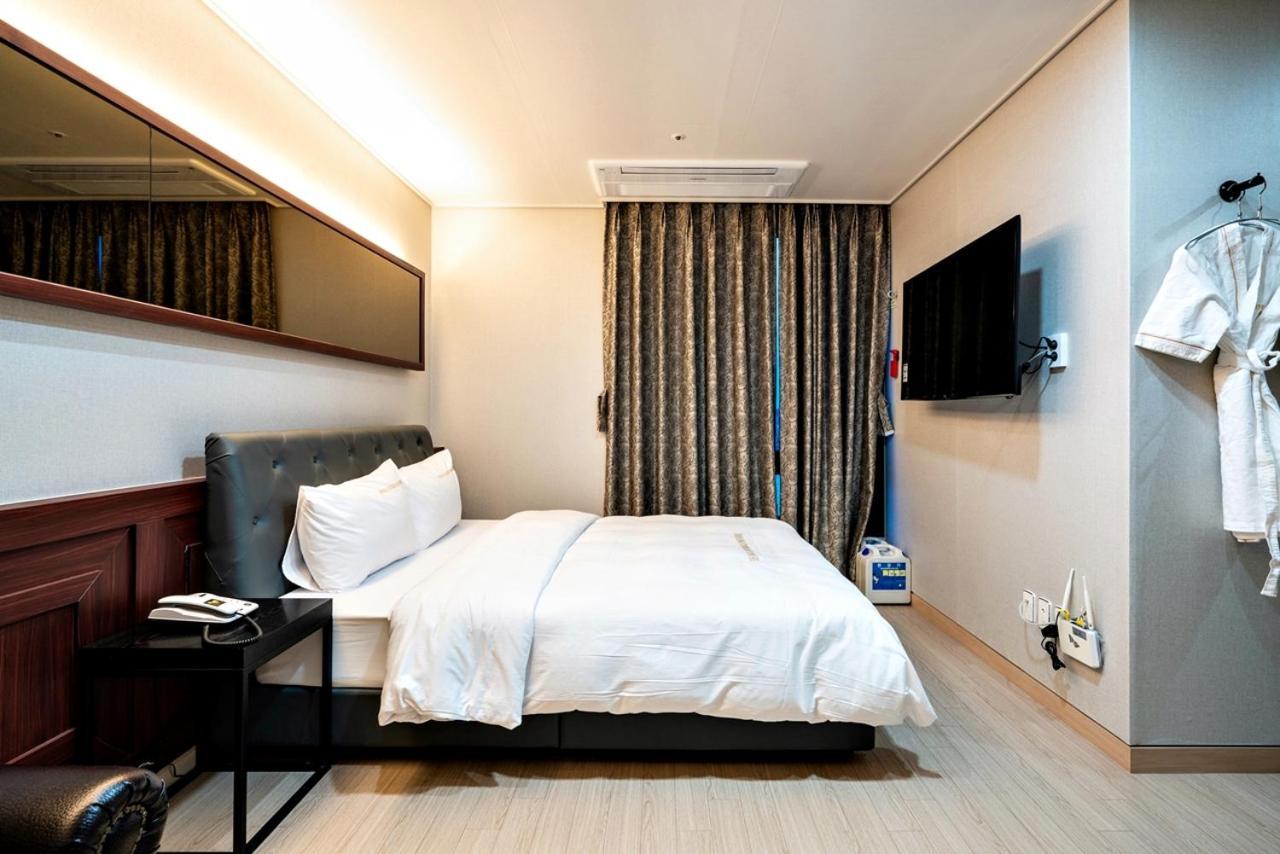 Siheung Seoul Tourist Hotel Экстерьер фото
